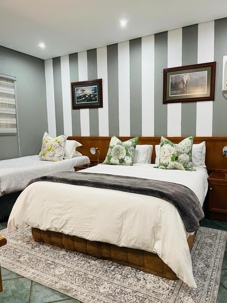 מידלבורג Pari Guest House מראה חיצוני תמונה