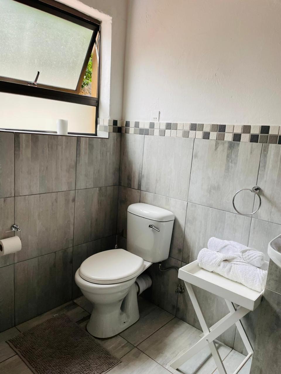 מידלבורג Pari Guest House מראה חיצוני תמונה